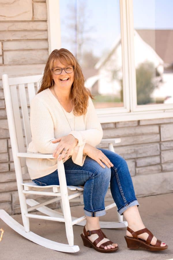 Postpartum doula in Sterling, Colorado.